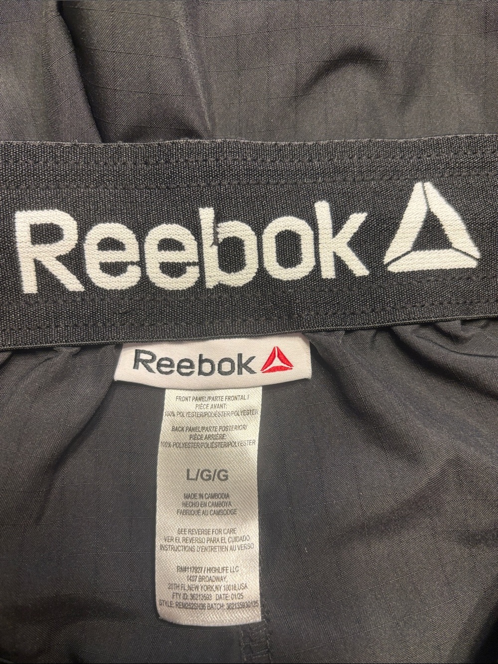Reebok Men's Trekker Hybrid Performance Short, 6" inseam - Picture 4 of 4